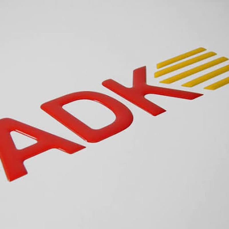 Letra por letra — ADK